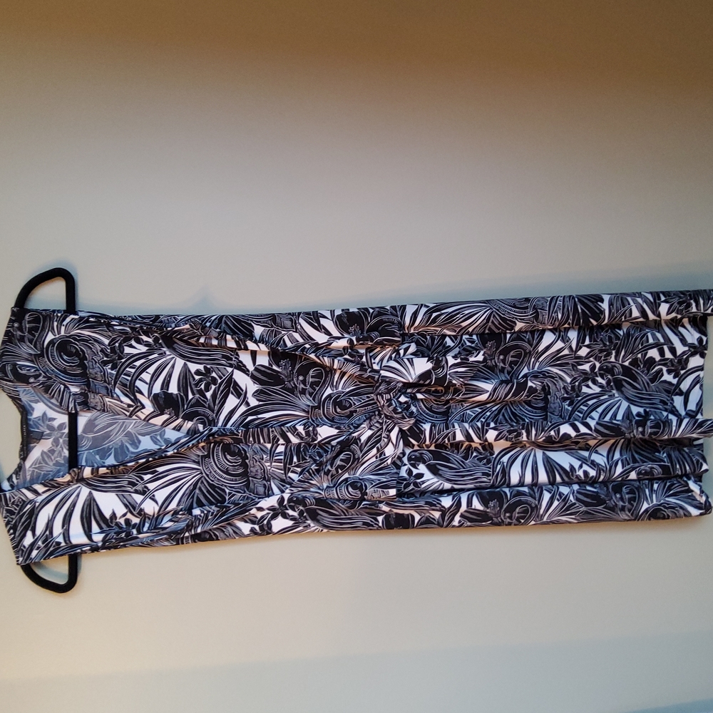 White House Black Market size large sleeveless dress.